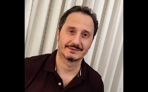 Esteban Tozzi, Director, Músico y Compositor – Arreglador – Argentina